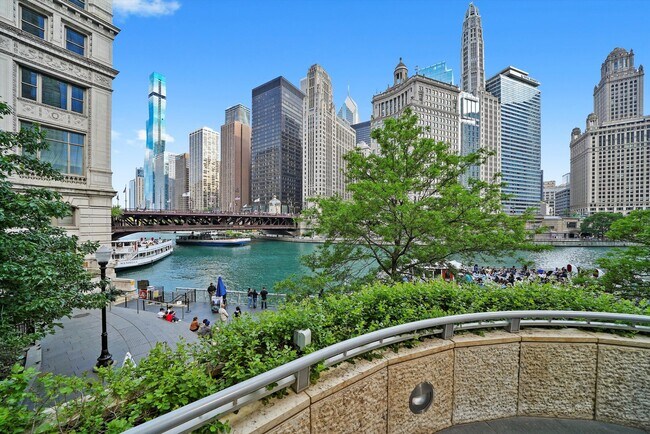 Building Photo - 405 N Wabash Ave