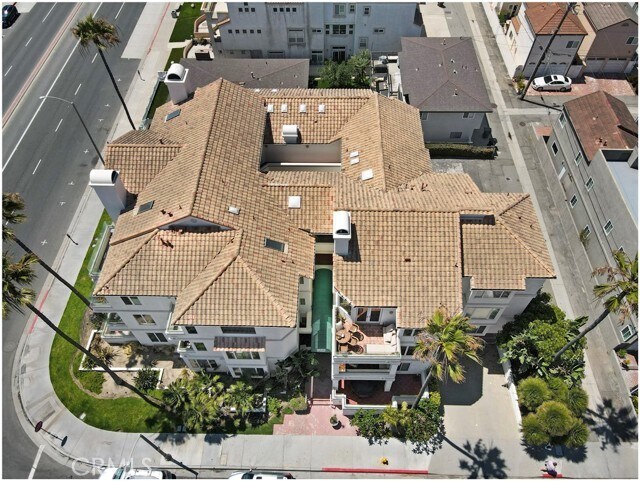 Building Photo - 1000 CA-1
