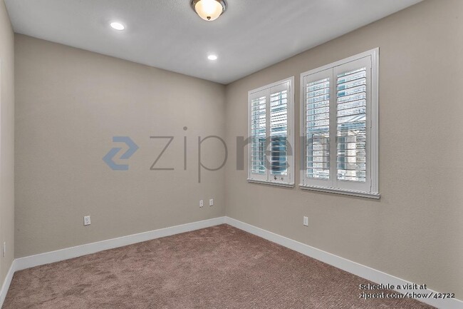 Building Photo - 4086 Kinsale St