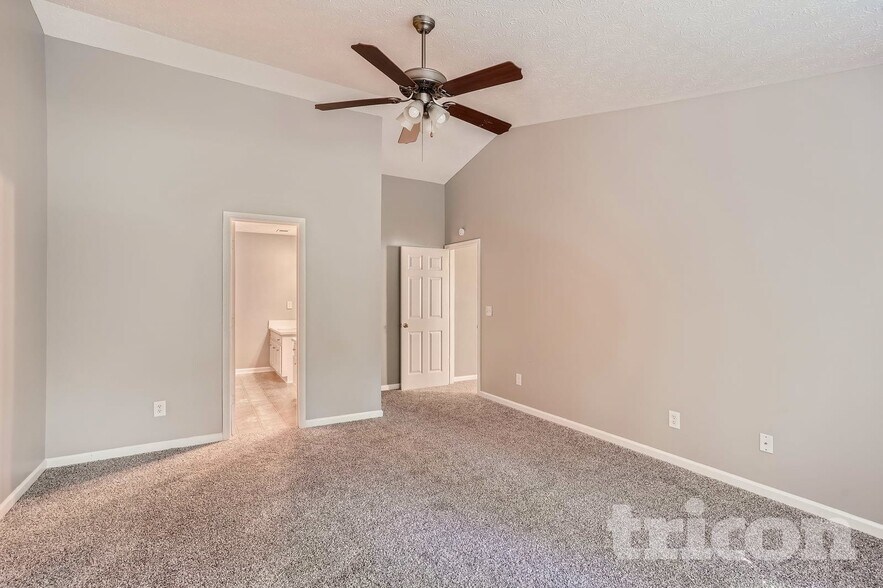 Building Photo - 65 Cranbrook Ct