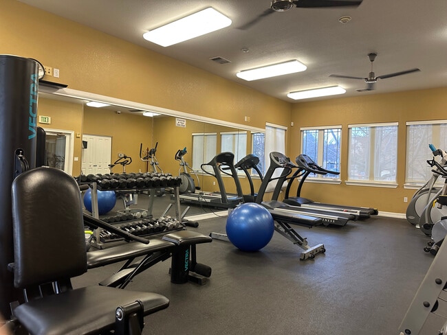 fitness center - 9518 West San Juan Circle