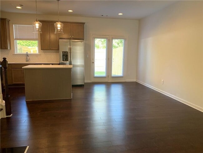 Building Photo - 4908 Longview Walk