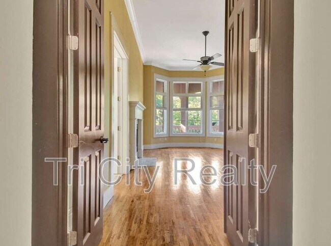 Building Photo - 250 Moss Creek Walk
