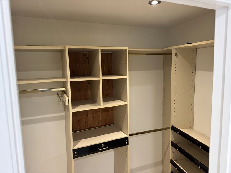 Walk in closet - 8163 Redlands St
