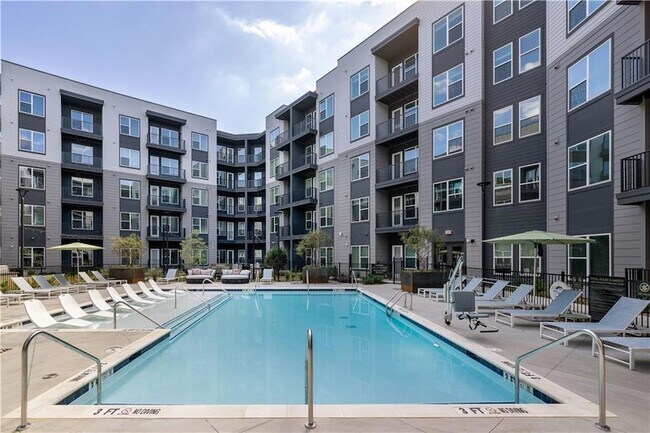 Building Photo - 3108 McGinnis Ferry Rd