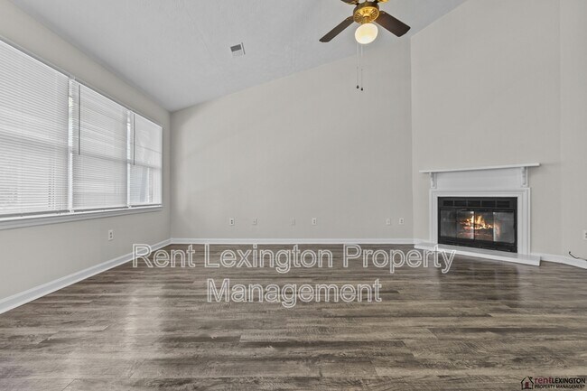 Building Photo - 3424 Promenade Dr