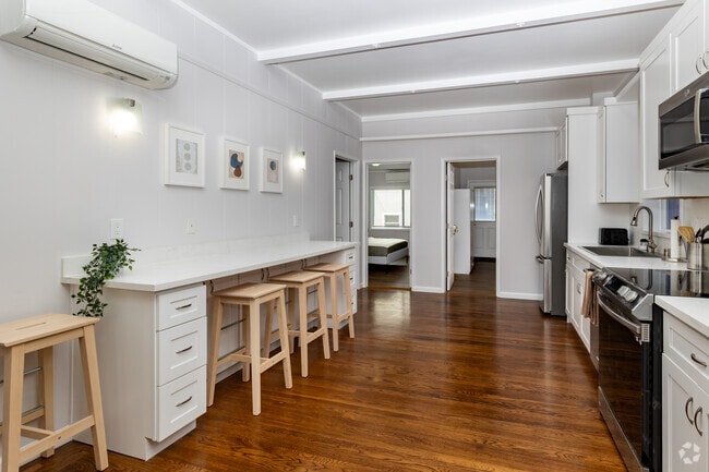 Interior Photo - 160 Harrison Ave