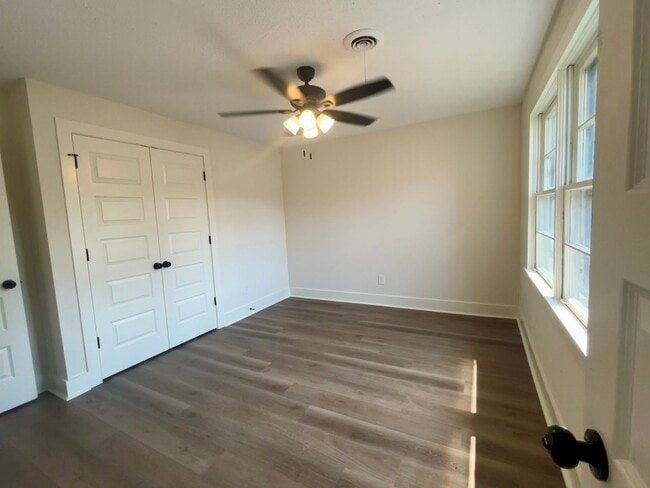 Building Photo - Fully Renovated 3BR/1.5BA – Prime Location + Lawn Care Included