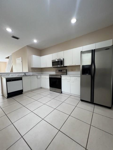 Building Photo - 2434 Cordoba Bend