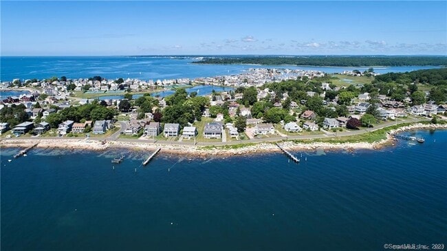 Building Photo - 106 E Shore Ave