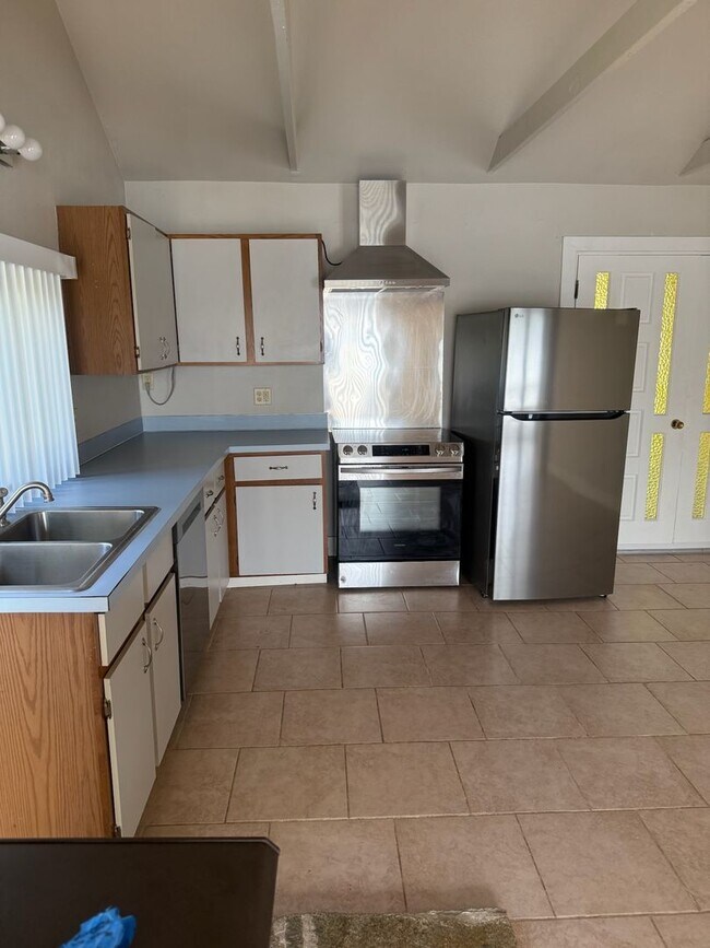 Building Photo - PENDING APPLICATION; Beachfront Cabin on H...