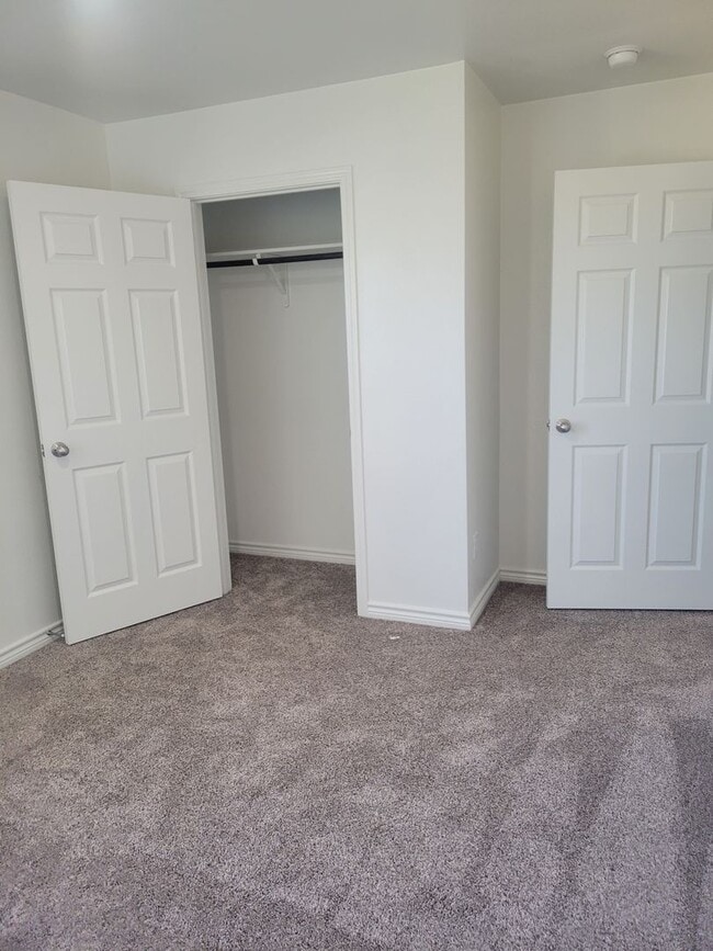 Building Photo - 2325 Zanoletti Ct