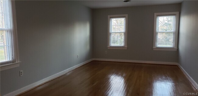 Building Photo - 13311 W Salisbury Rd