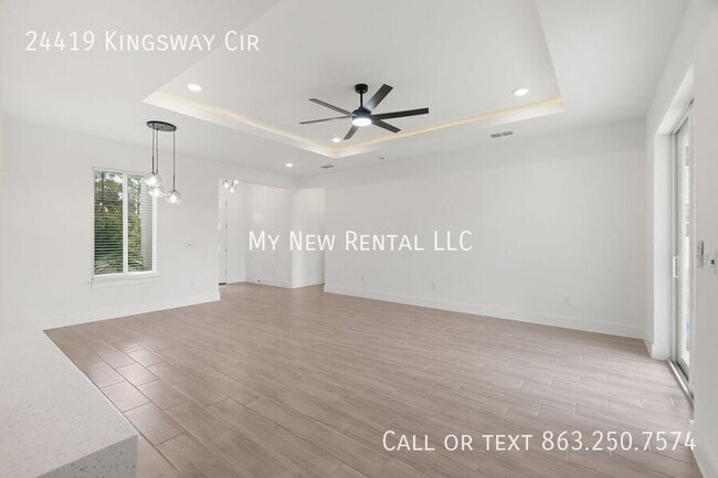 Building Photo - 24419 SW Kingsway Cir