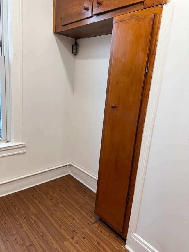 Building Photo - 1125-1160 60th St