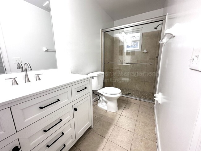 Building Photo - 501 Yellowwood Ct