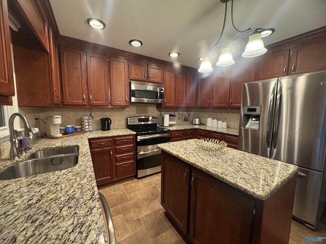 Building Photo - 6928 Steeplechase Dr NW