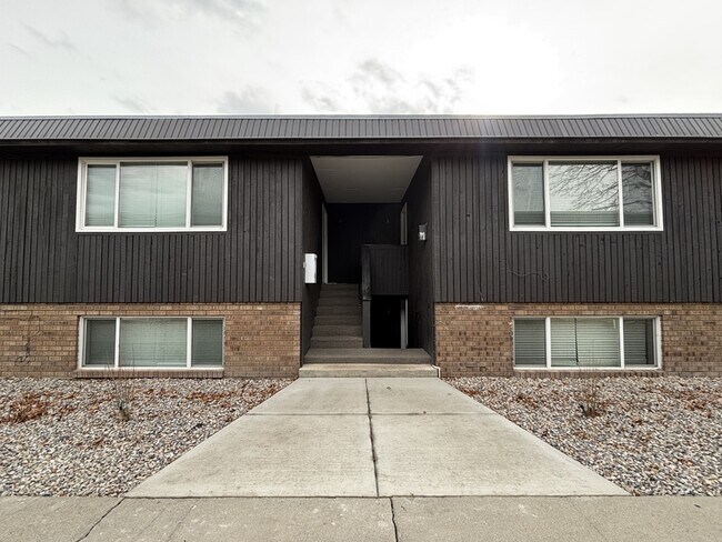 Building Photo - 1401 S 300 E