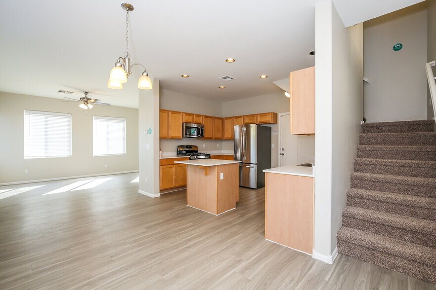 Building Photo - 671 Baffin Island Rd