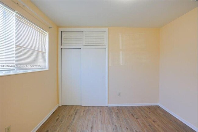 Building Photo - 135 NW 208th St