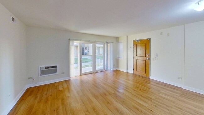 Floorplan - 14036-50 Tracy Ave