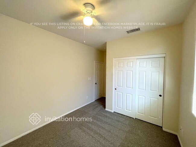 Building Photo - 6223 W Ave J 10