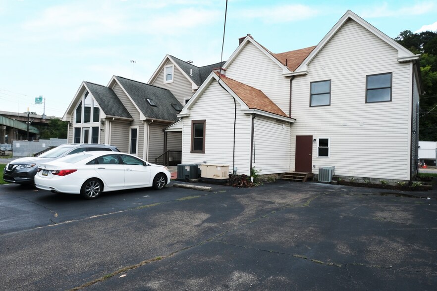 Exterior Rear - 539 E Main St