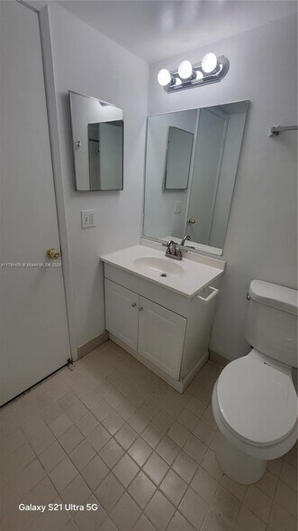Building Photo - 9915 Nob Hill Ln