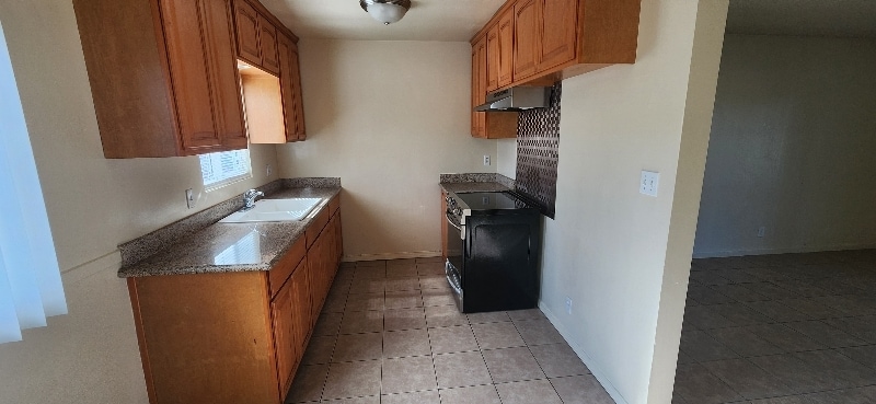 Building Photo - 9242 Telegraph Rd