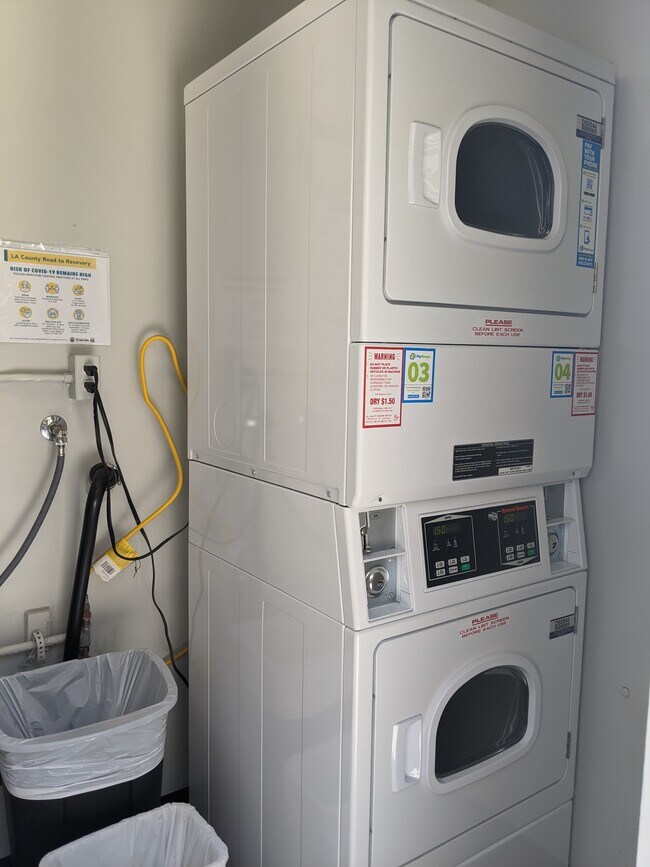 Laundry Room - 3365 Overland Ave