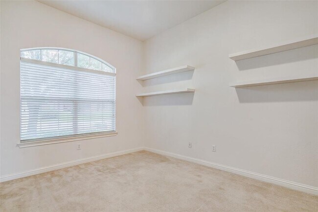 Building Photo - 3129 Goldenoak Cir