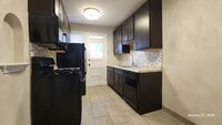 Building Photo - ***Dogtown***One Bedroom, One Bath***In Unit Laundry***