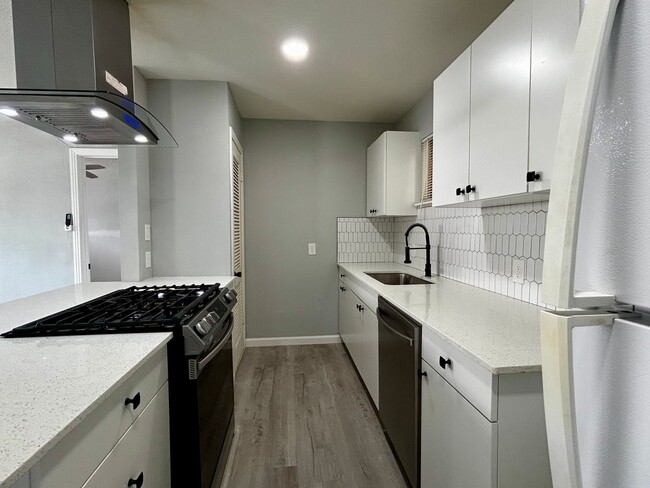 Building Photo - 3304 Tom Green St