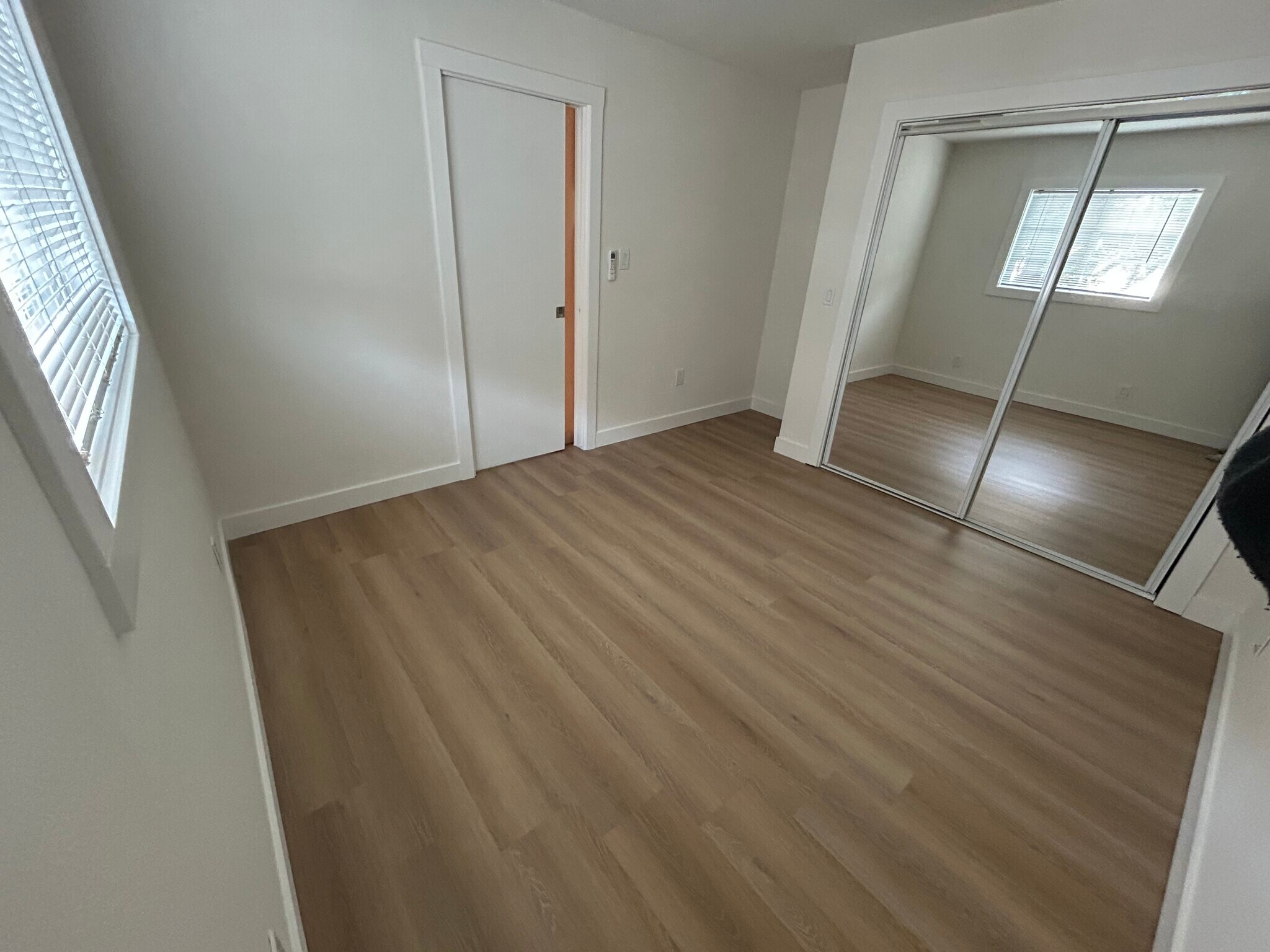 Building Photo - 2814 Lowell Ave