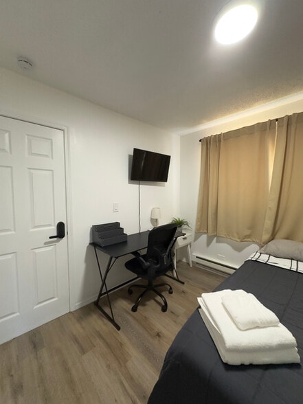 Building Photo - 3309 S Proctor St