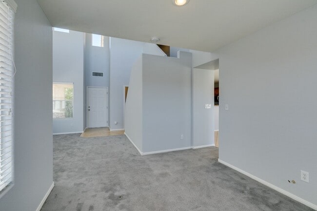 Building Photo - Bright & Spacious Home with Open Layout and Prime Location