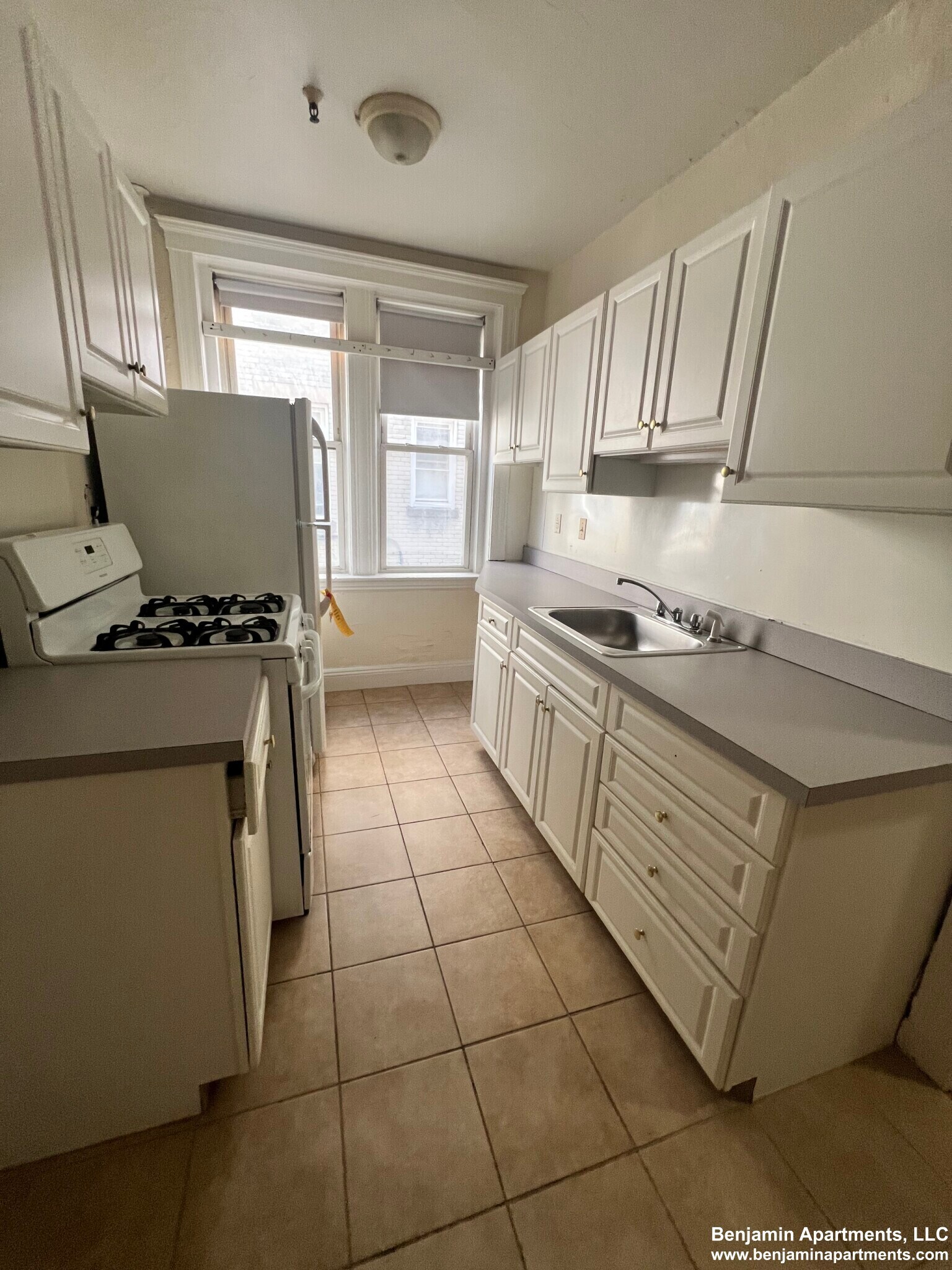 Building Photo - 120 Washington St