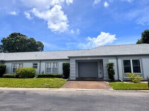 Building Photo - Stylish Seminole Condo with Private Garage in Chateaux de Bardmoor 55+ Community