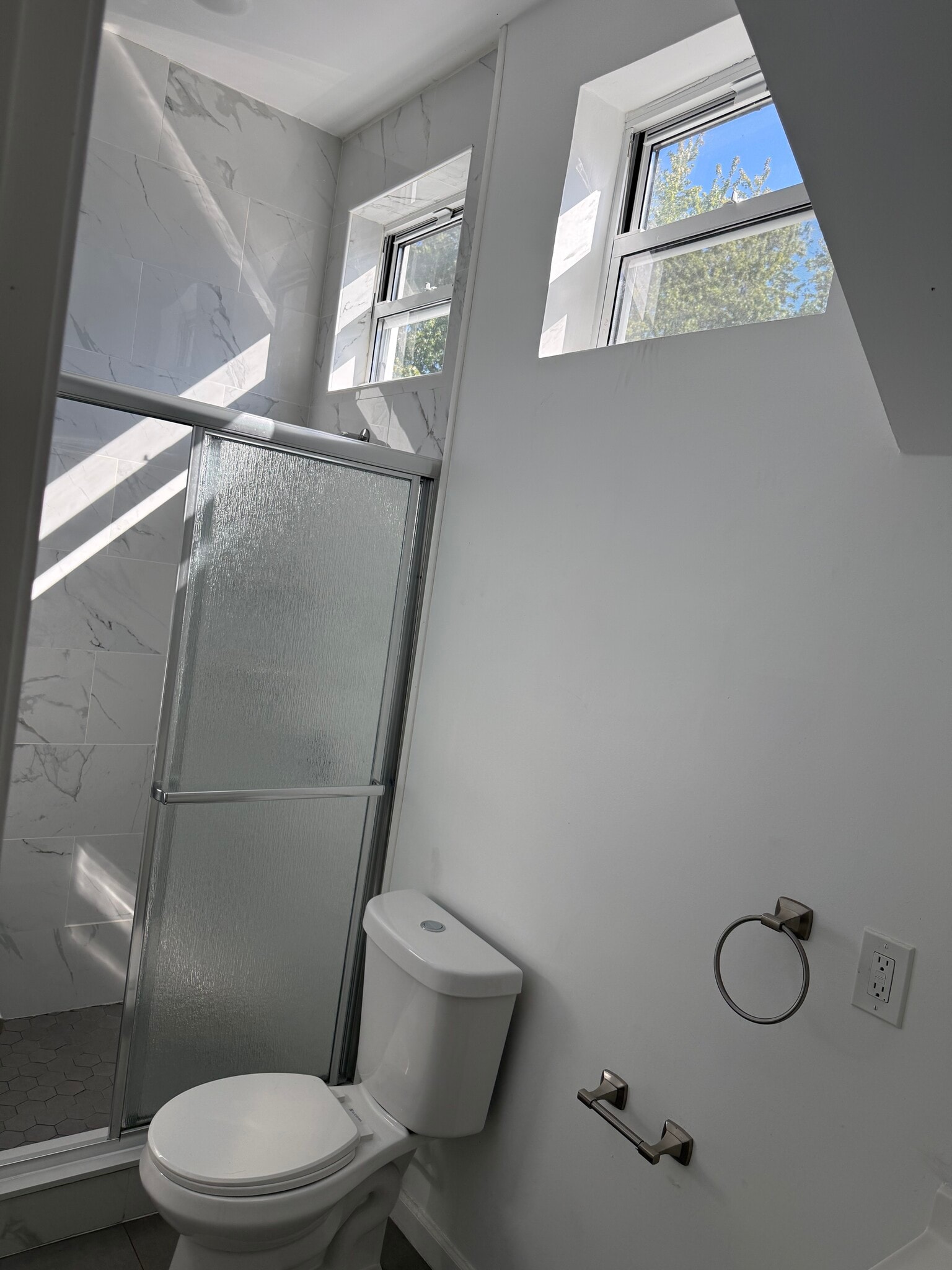BATHROOM - 163 Deacon St