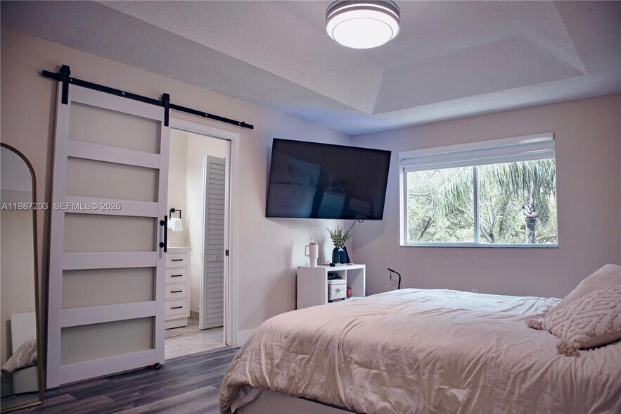 Building Photo - 15022 SW 143rd Ter