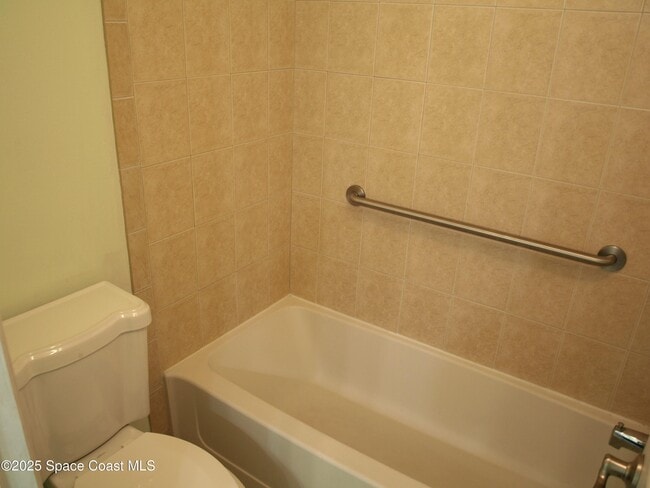 Building Photo - 1485 Malibu Cir NE