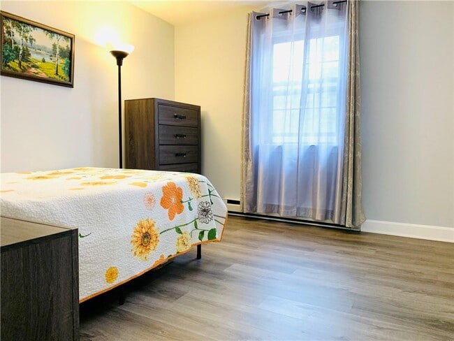 Building Photo - 35 Ashumet Rd