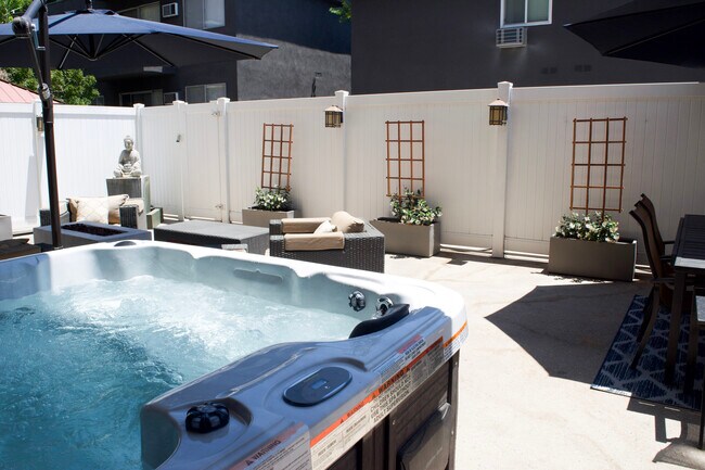 Entirely private patio space, not shared with the building. All outdoor furniture included! - 1410 N Curson Ave