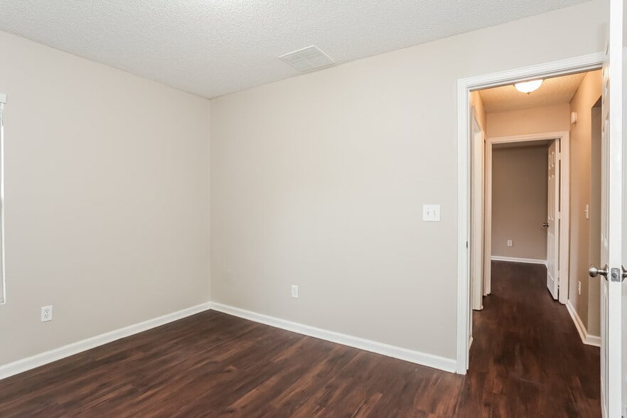 Building Photo - 8628 Springtree Road