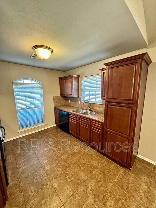 Building Photo - 2432 NW 197th St