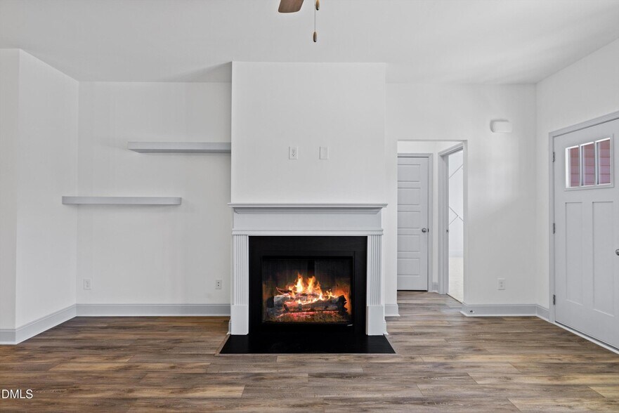 Building Photo - 73 Falls Riv ct