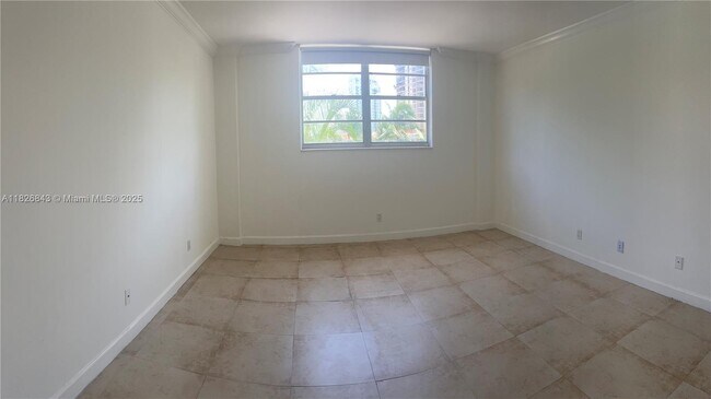 Building Photo - 19390 Collins Ave
