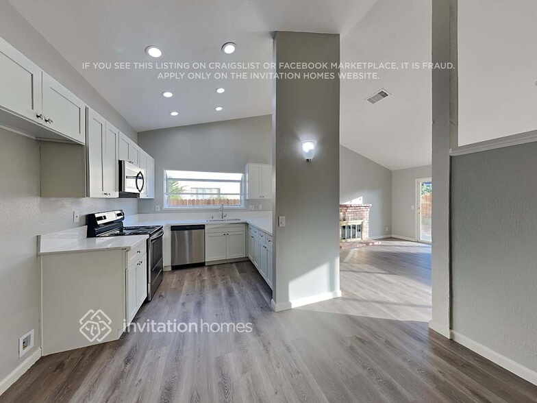 Building Photo - 503 Hacienda Ln