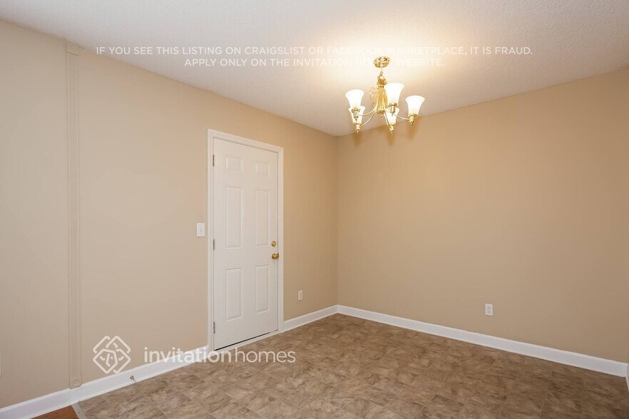 Building Photo - 1460 Summer Coach Dr