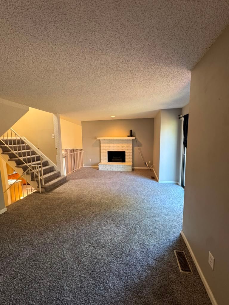 Building Photo - 10034 W 86th St